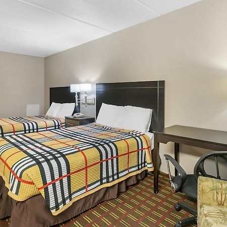 Rodeway Inn Clearwater-Dunedin Exterior foto